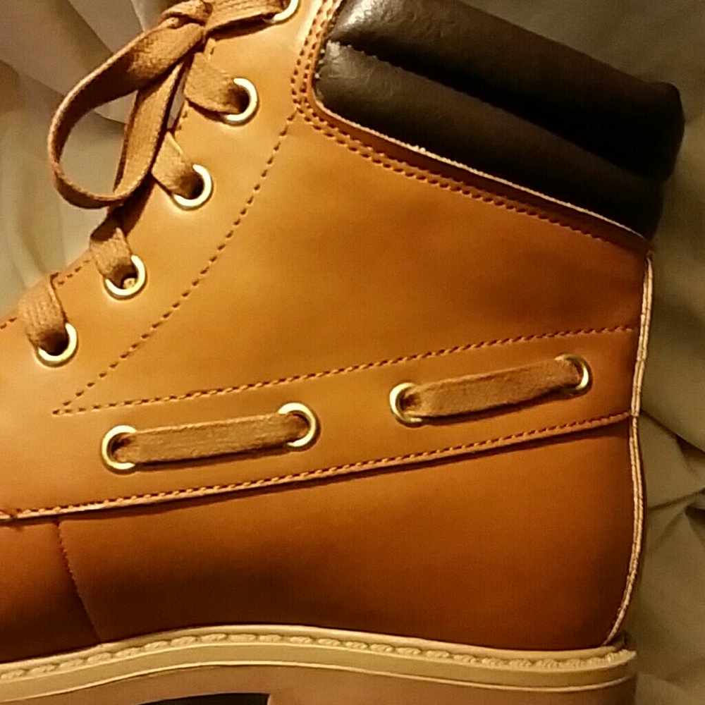 Boots - Picture 2 of 5